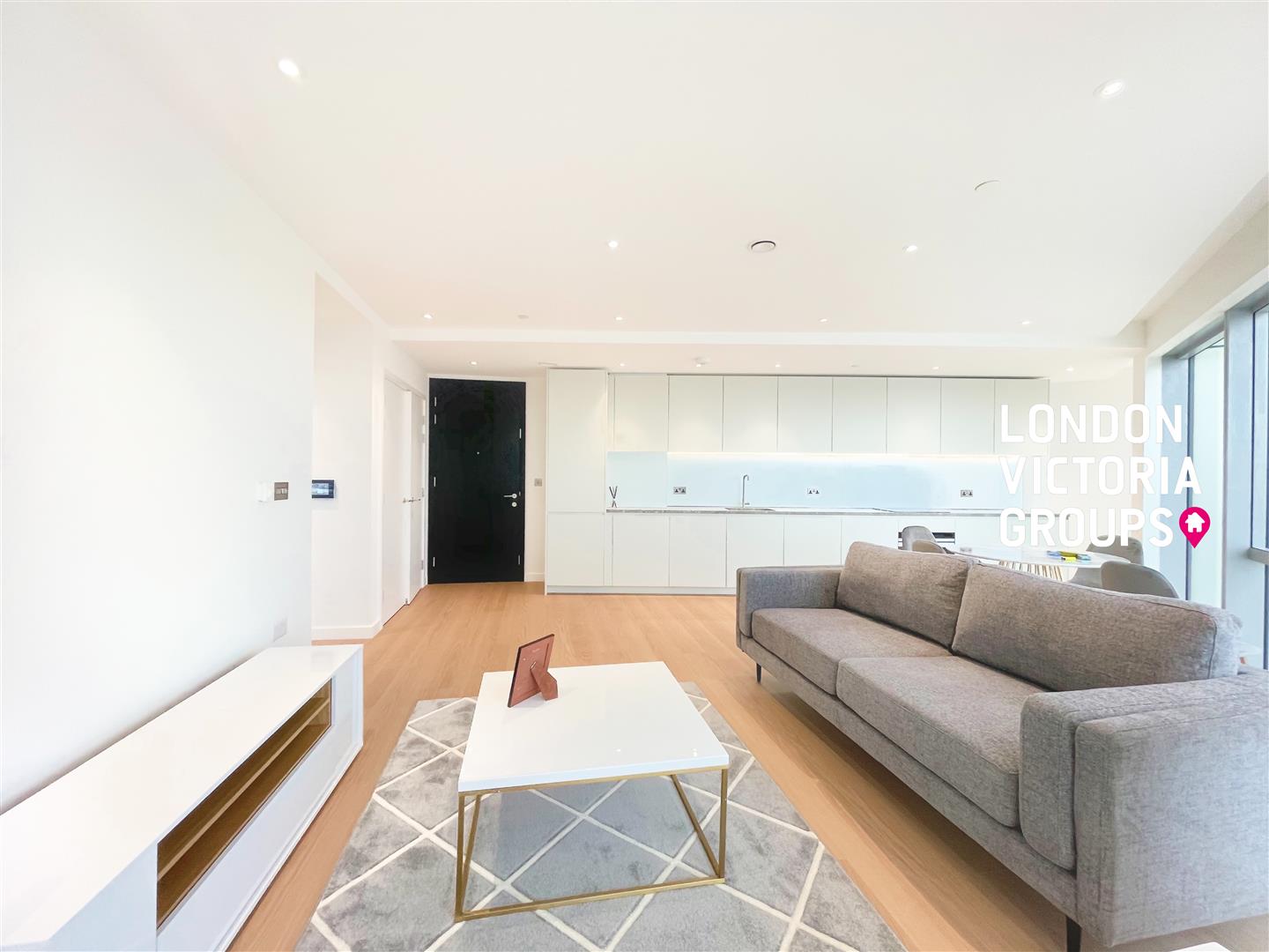 1 bed property in 18 Cutter Lane, London